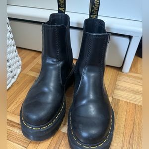 Dr. Martens VEGAN 2976 FELIX PLATFORM CHELSEA BOOTS